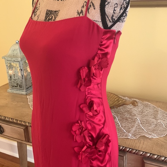 BADGLEY MISCHKA Designer silk red holiday dress S; fits about a size 4 (runs sm) - Picture 2 of 11